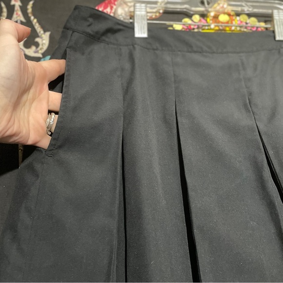 Vintage Izod Golf tennis skort with pockets. - Picture 5 of 7